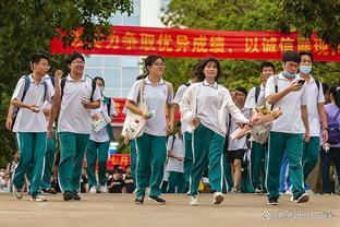 半场数据：海港&申花合计16脚射门仅1射正？